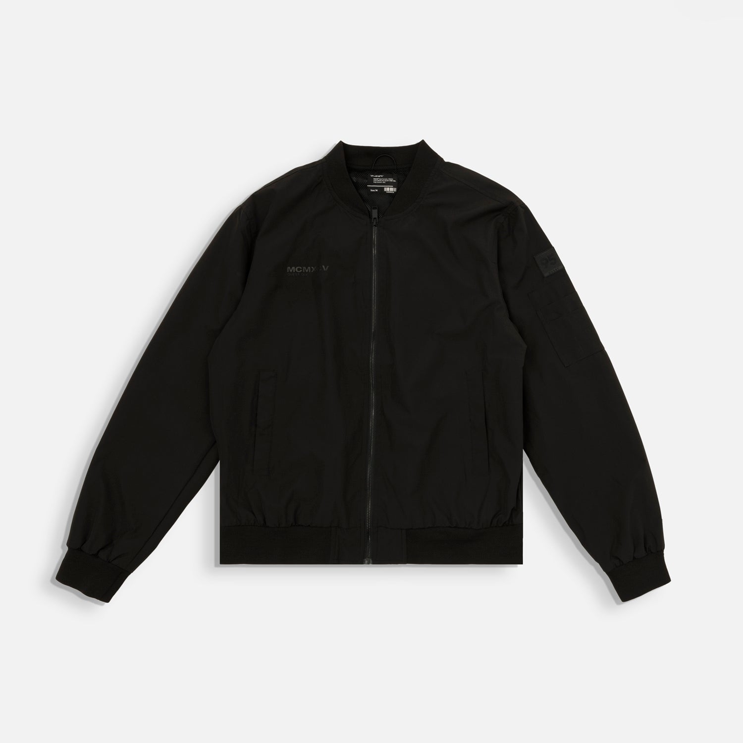CHAMARRA BOMBER COLOR NEGRO