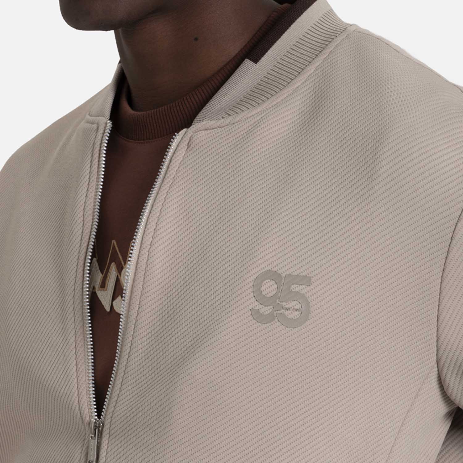 CHAMARRA BOMBER COLOR ARENA