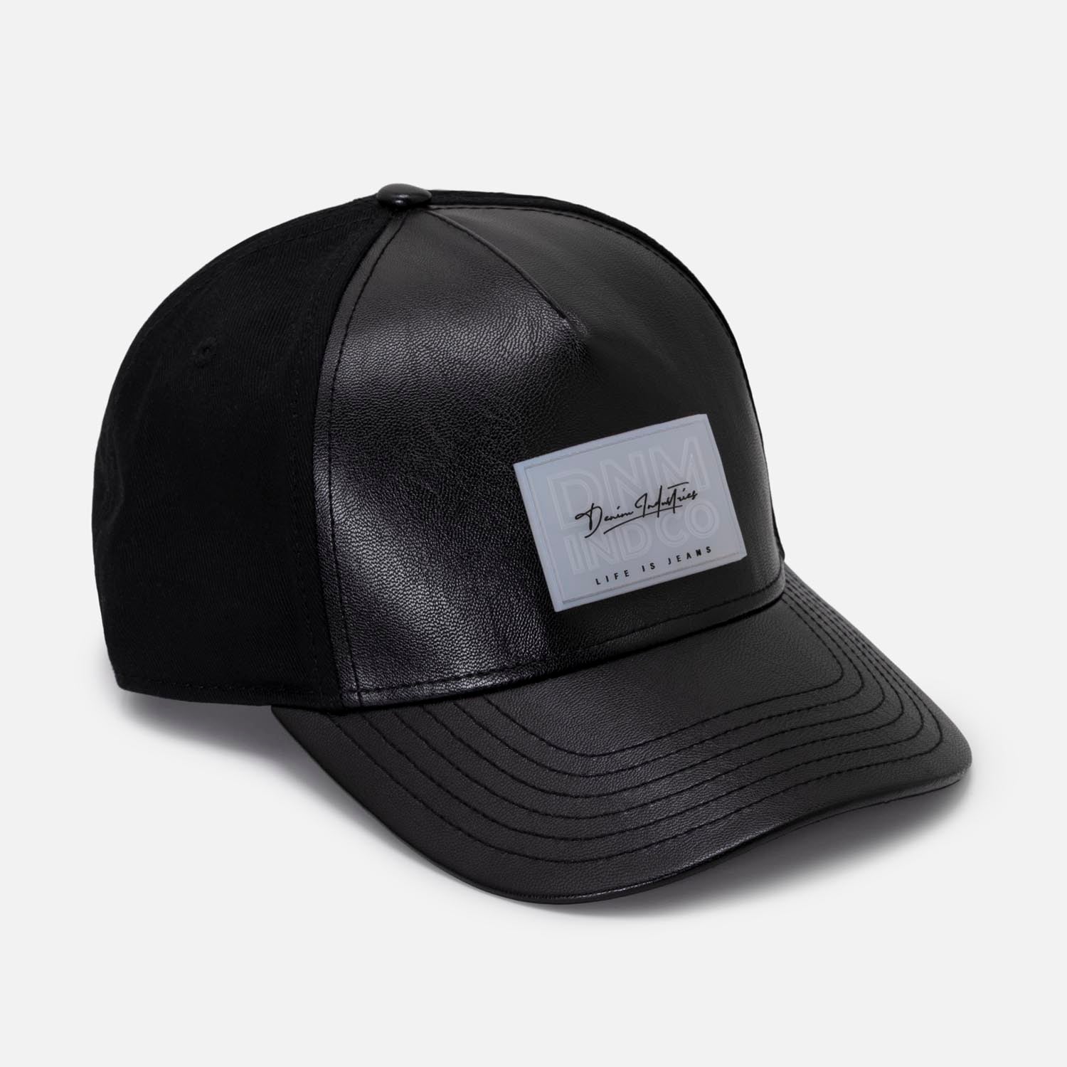 GORRA CAMIONERA COLOR NEGRO