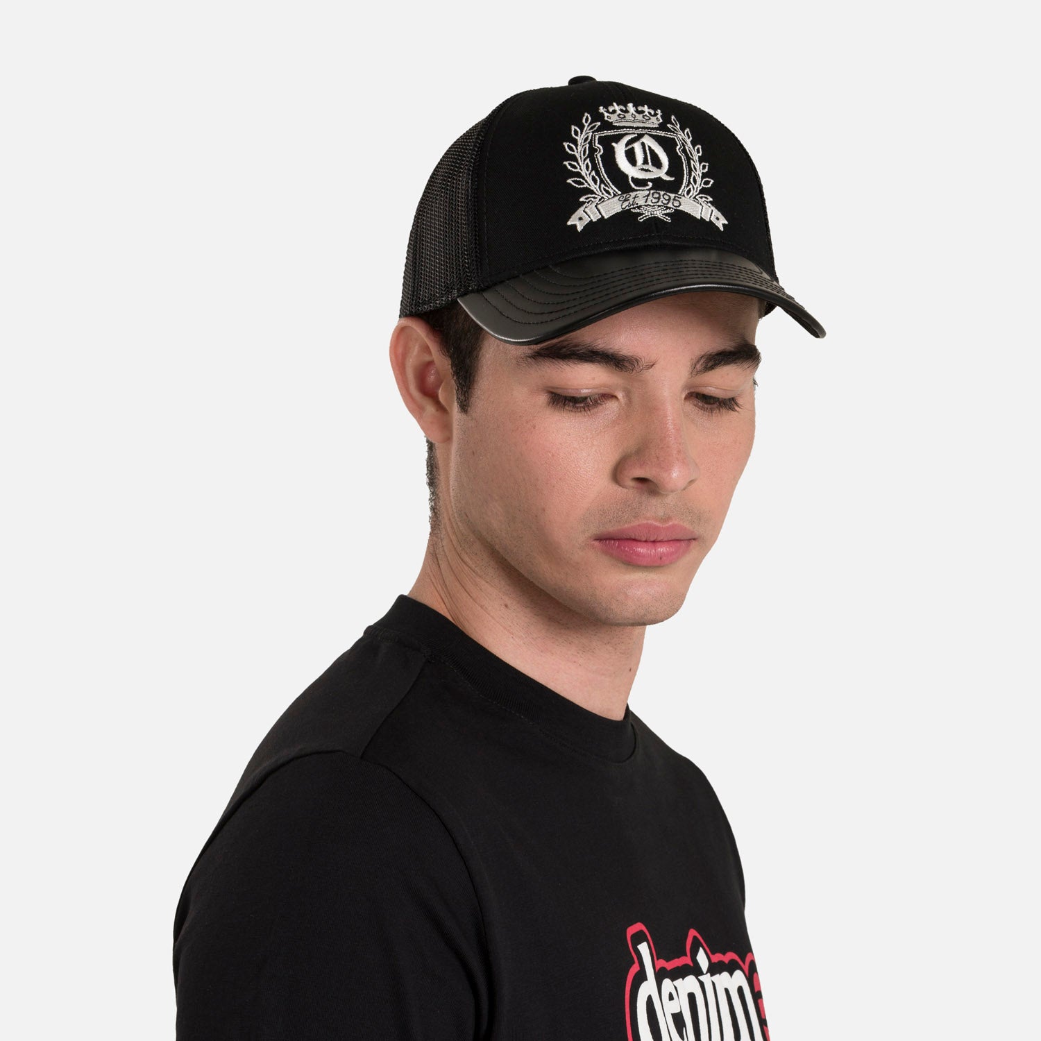 GORRA CAMIONERA COLOR NEGRO
