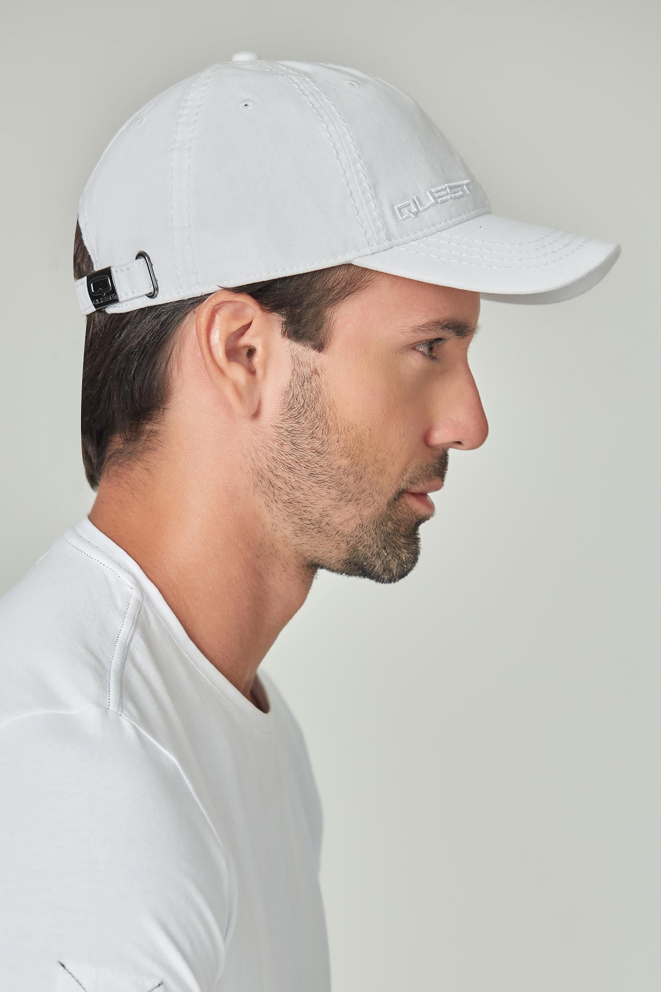 GORRA BEISBOLERA COLOR BLANCO OPTICO