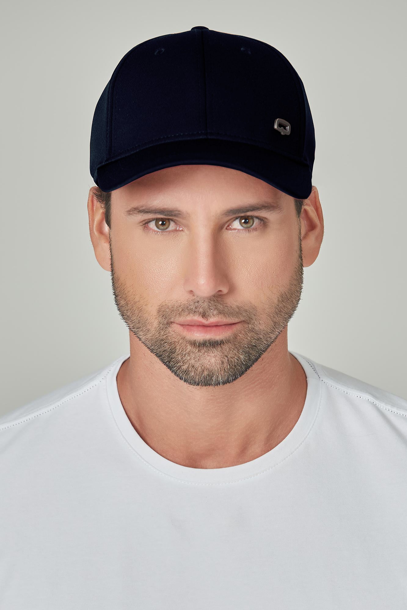 GORRA BEISBOLERA COLOR AZUL OSCURO