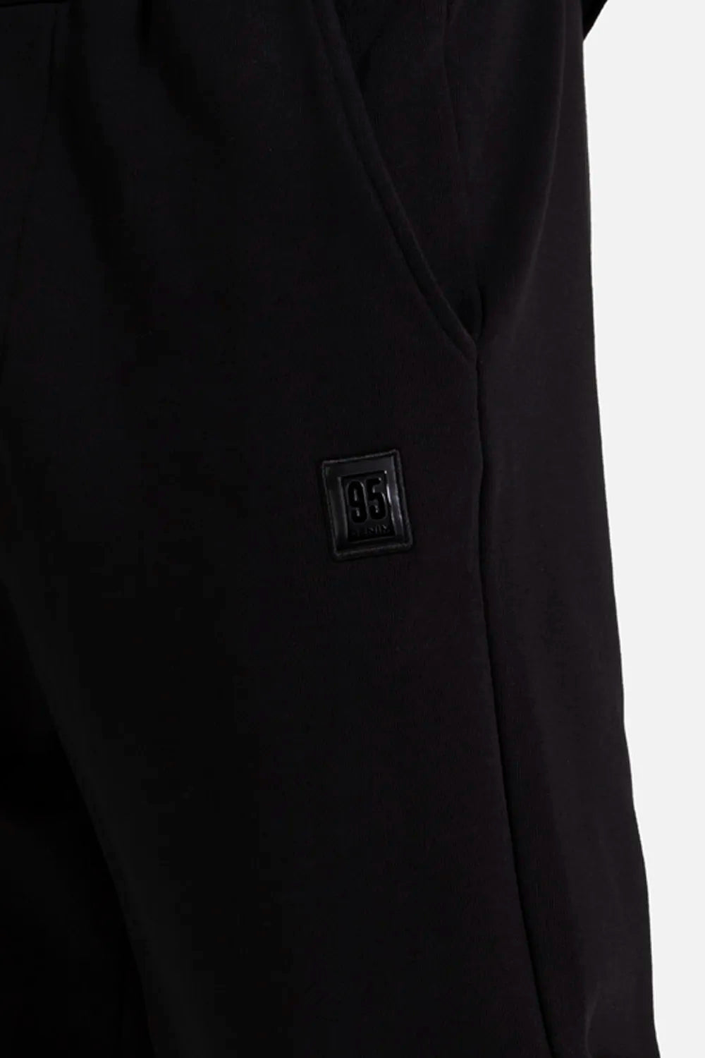 PANTALON JOGGER COLOR NEGRO