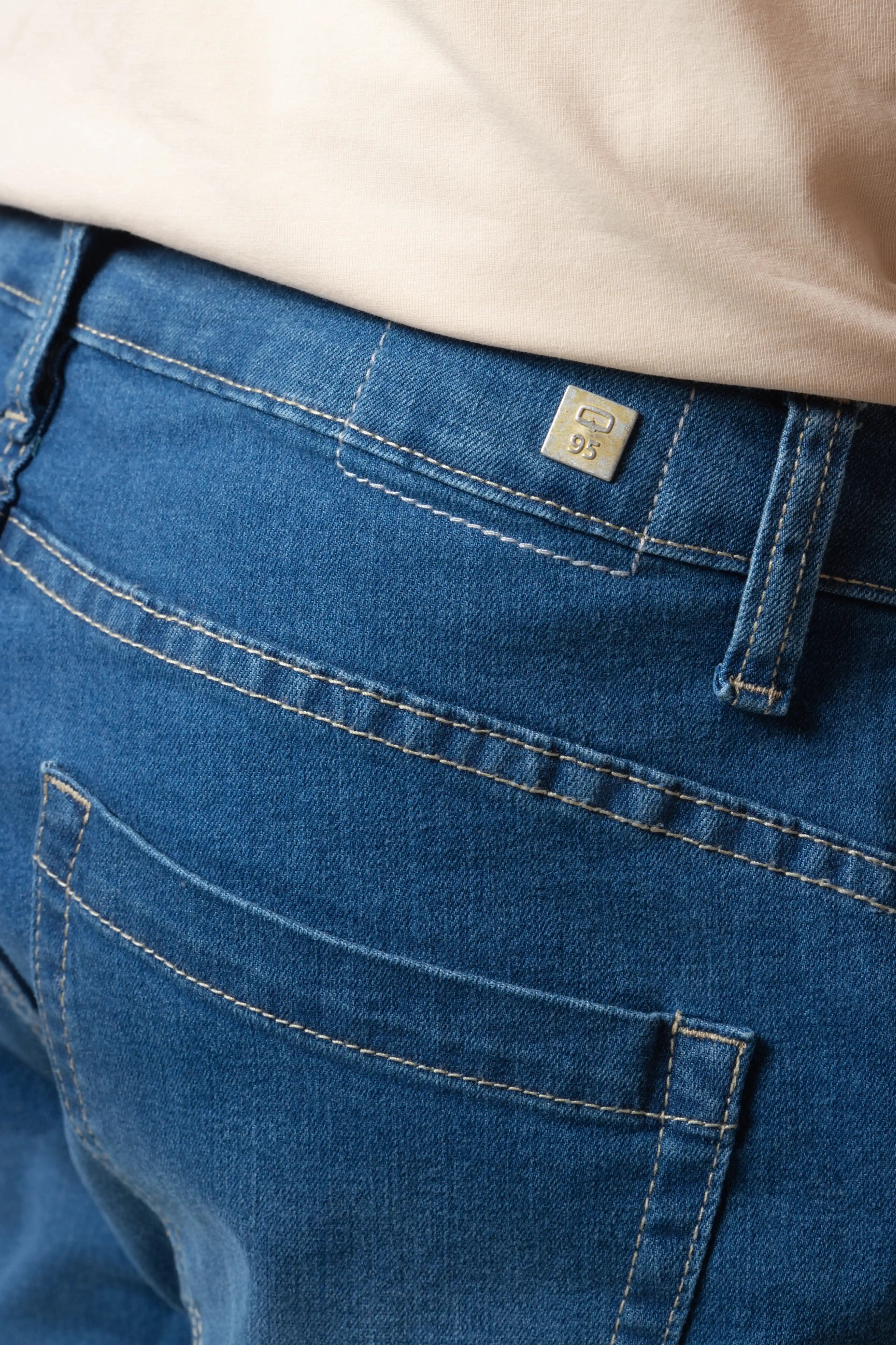 JEANS 5 BOLSILLOS COLOR AZUL MEDIO