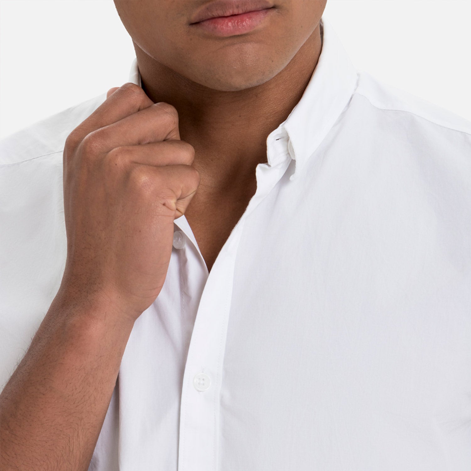 CAMISA MANGA CORTA COLOR BLANCO OPTICO