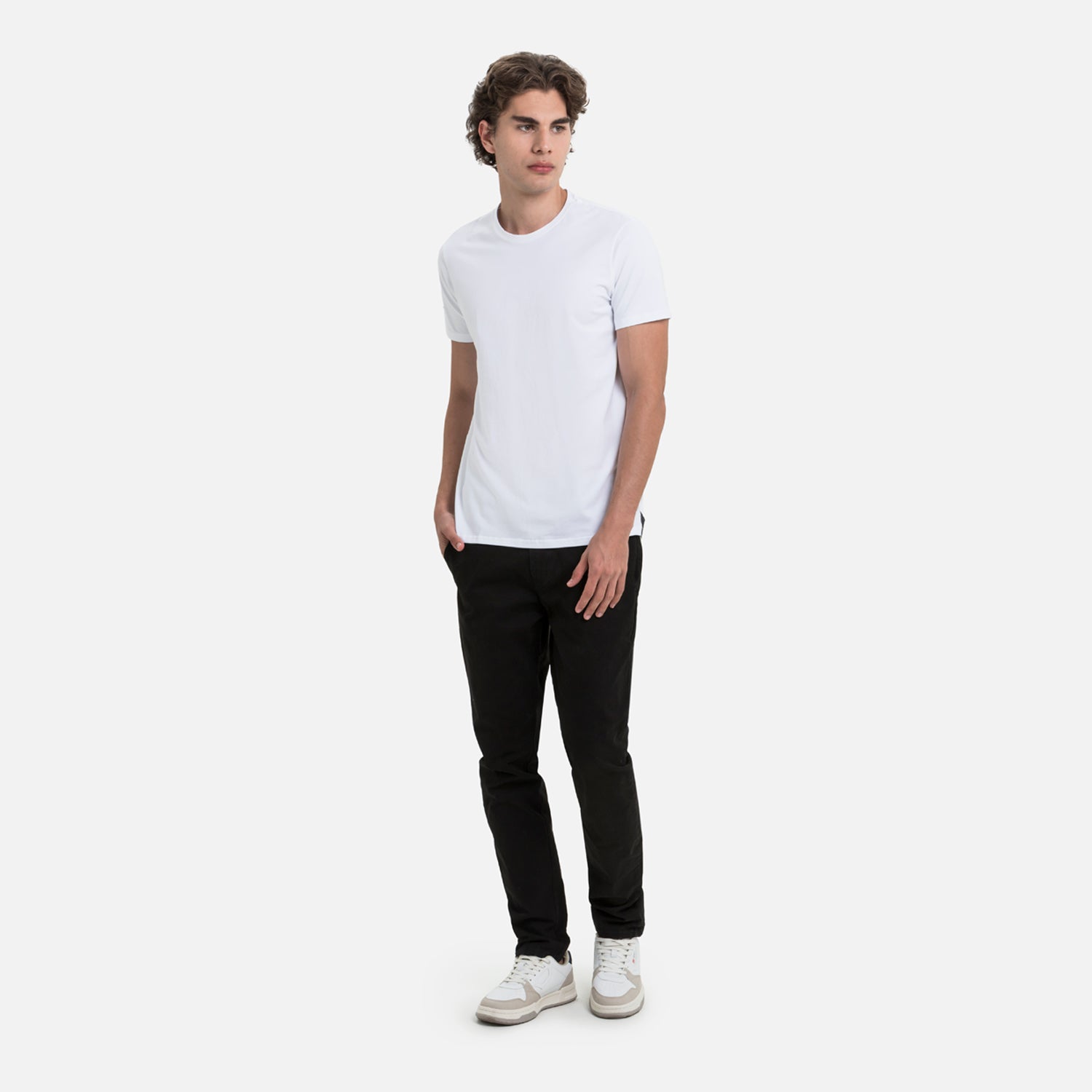 PLAYERA SLIM MANGA CORTA COLOR BLANCO OPTICO