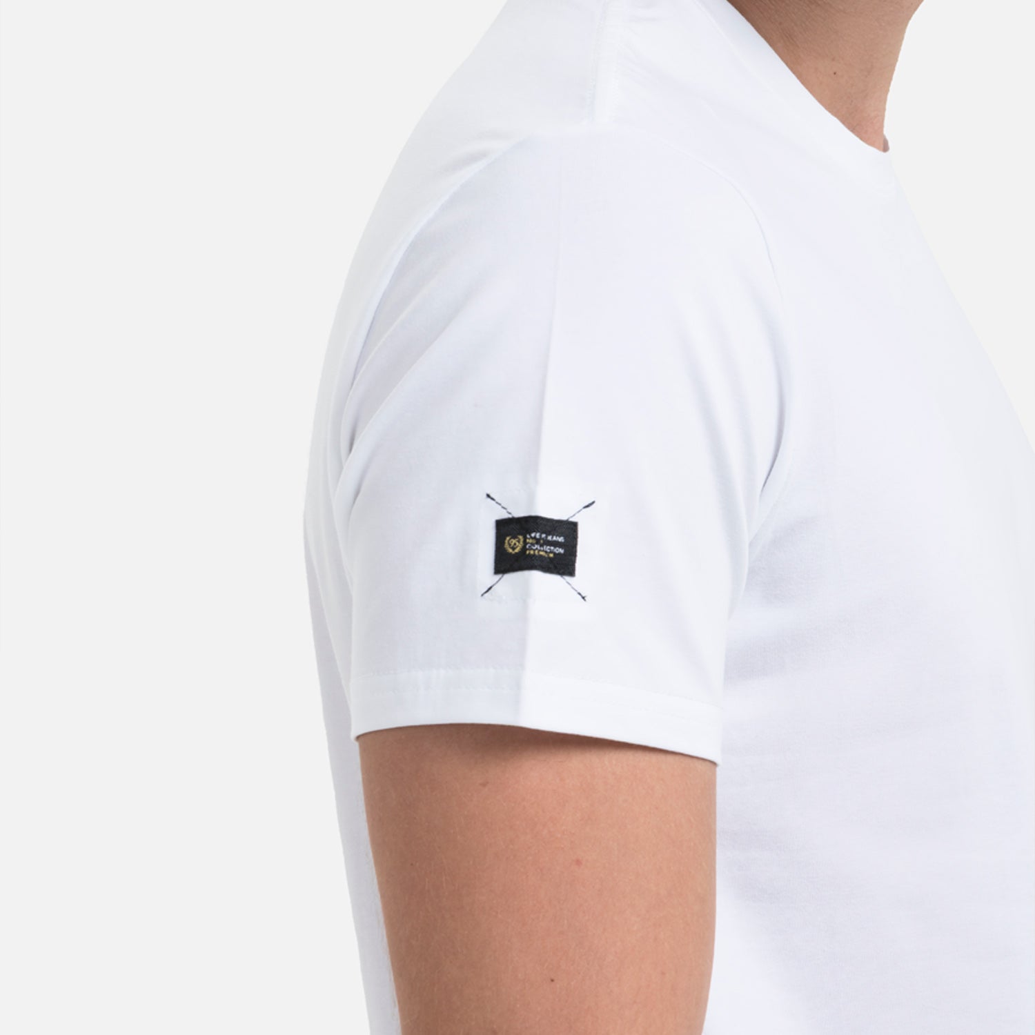 PLAYERA SLIM MANGA CORTA COLOR BLANCO OPTICO