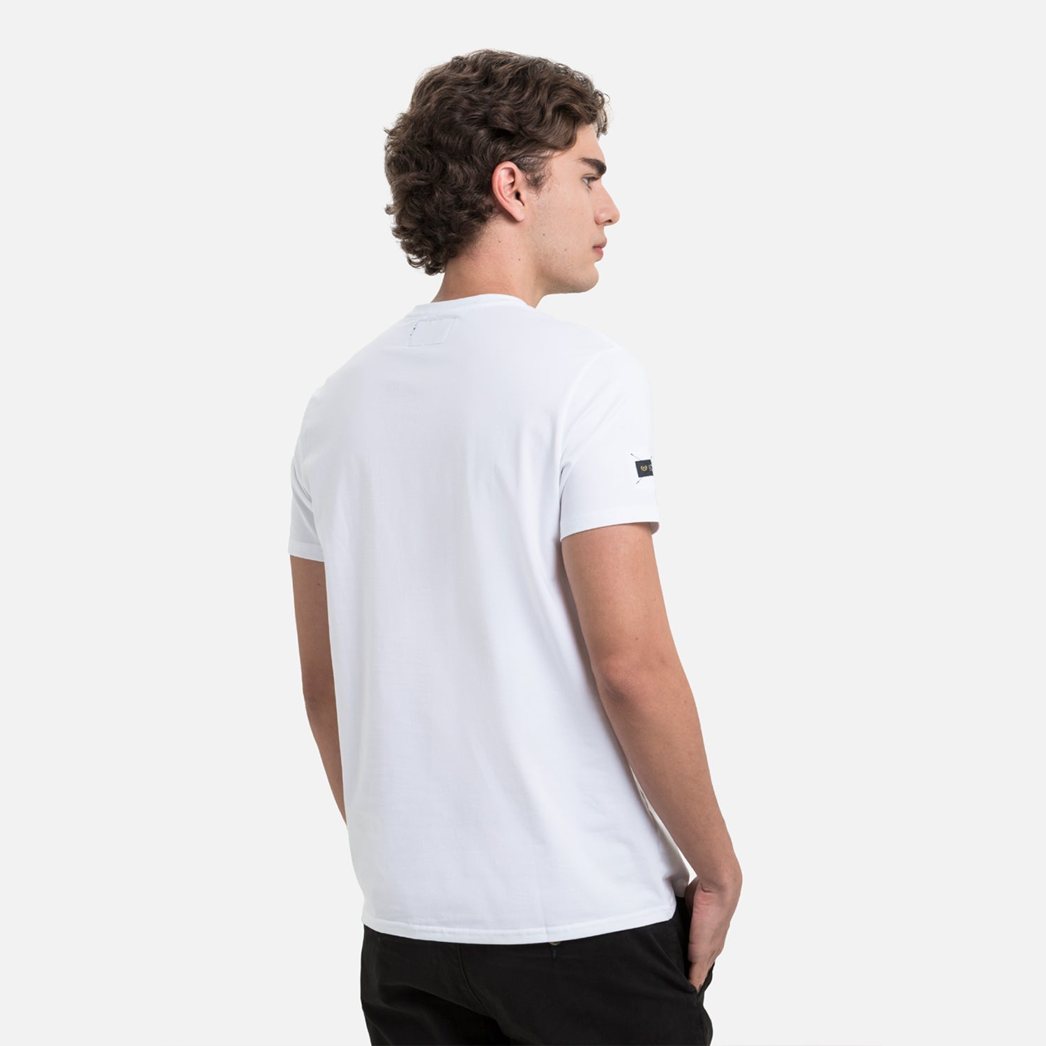 PLAYERA SLIM MANGA CORTA COLOR BLANCO OPTICO