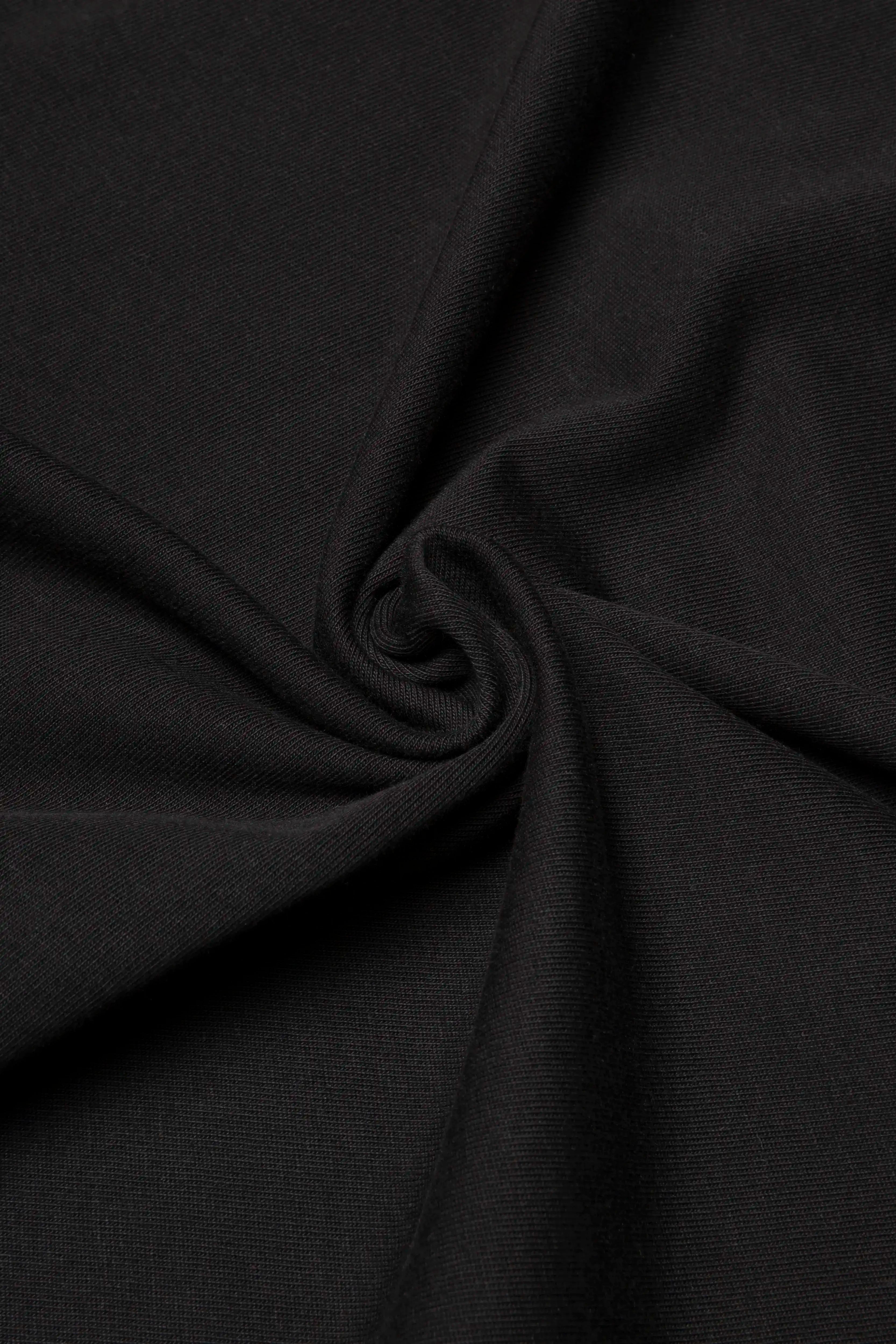 PLAYERA MANGA CORTA COLOR NEGRO
