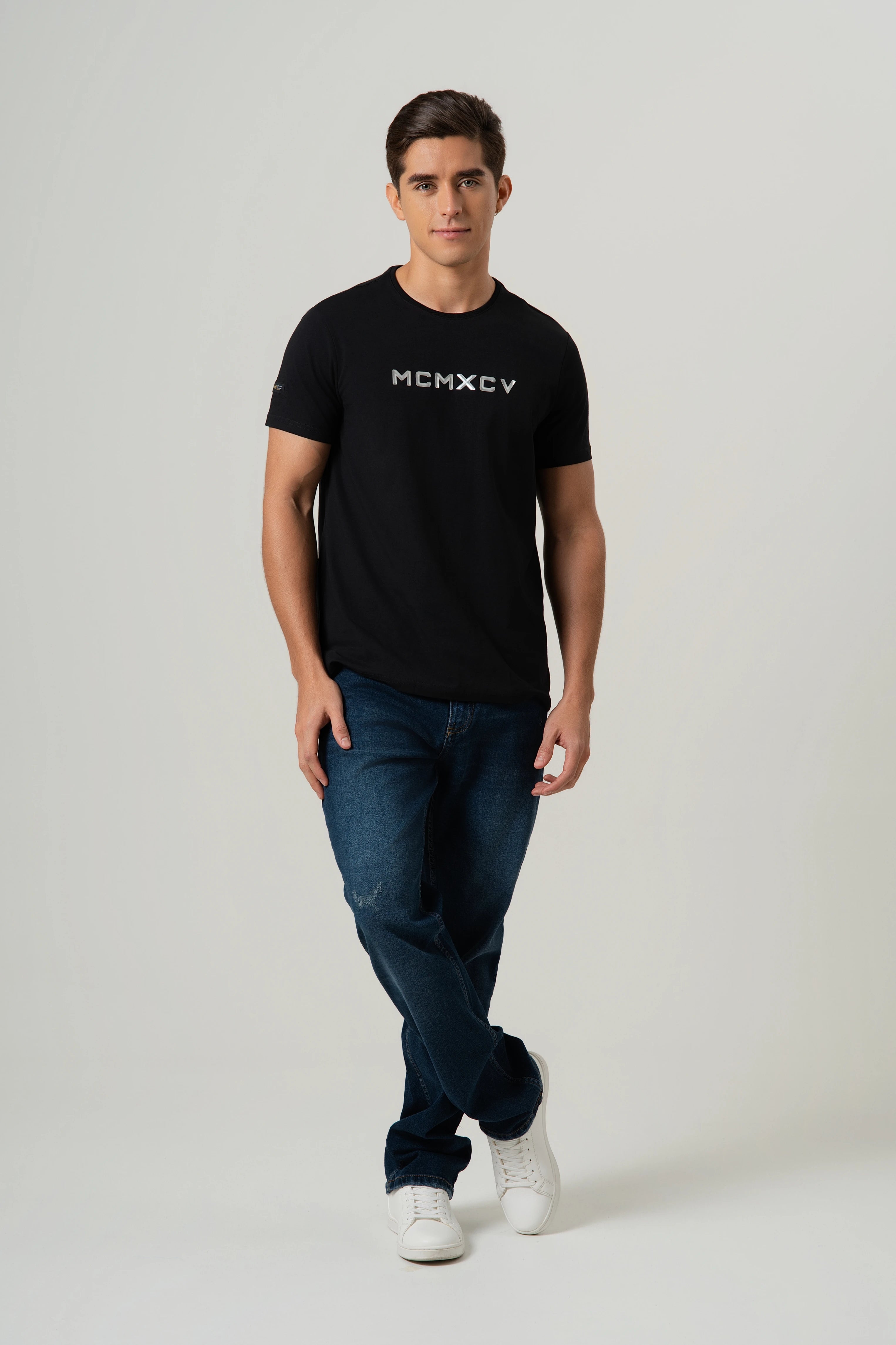 PLAYERA PREMIUM MANGA CORTA COLOR NEGRO