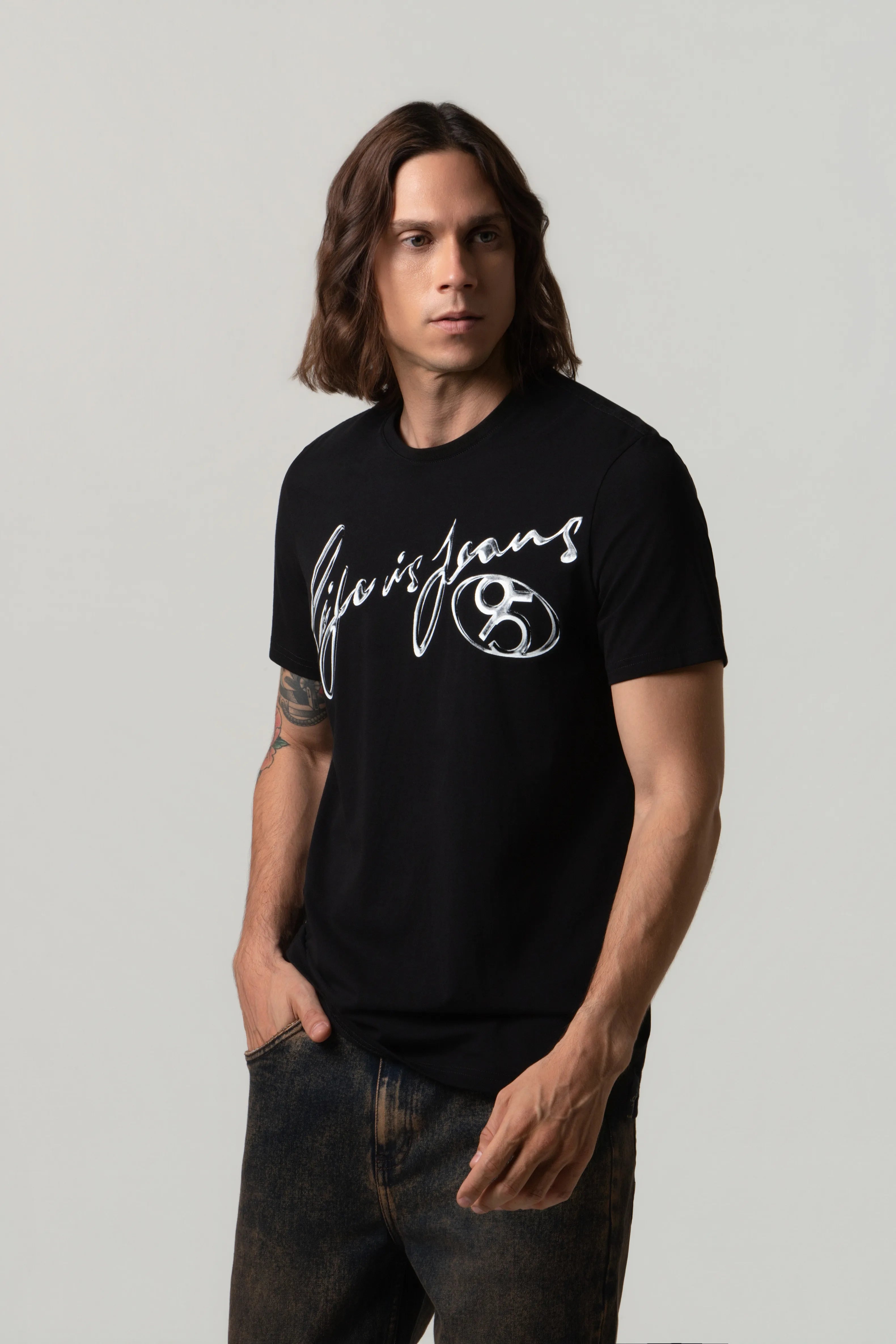 PLAYERA PREMIUM MANGA CORTA COLOR NEGRO