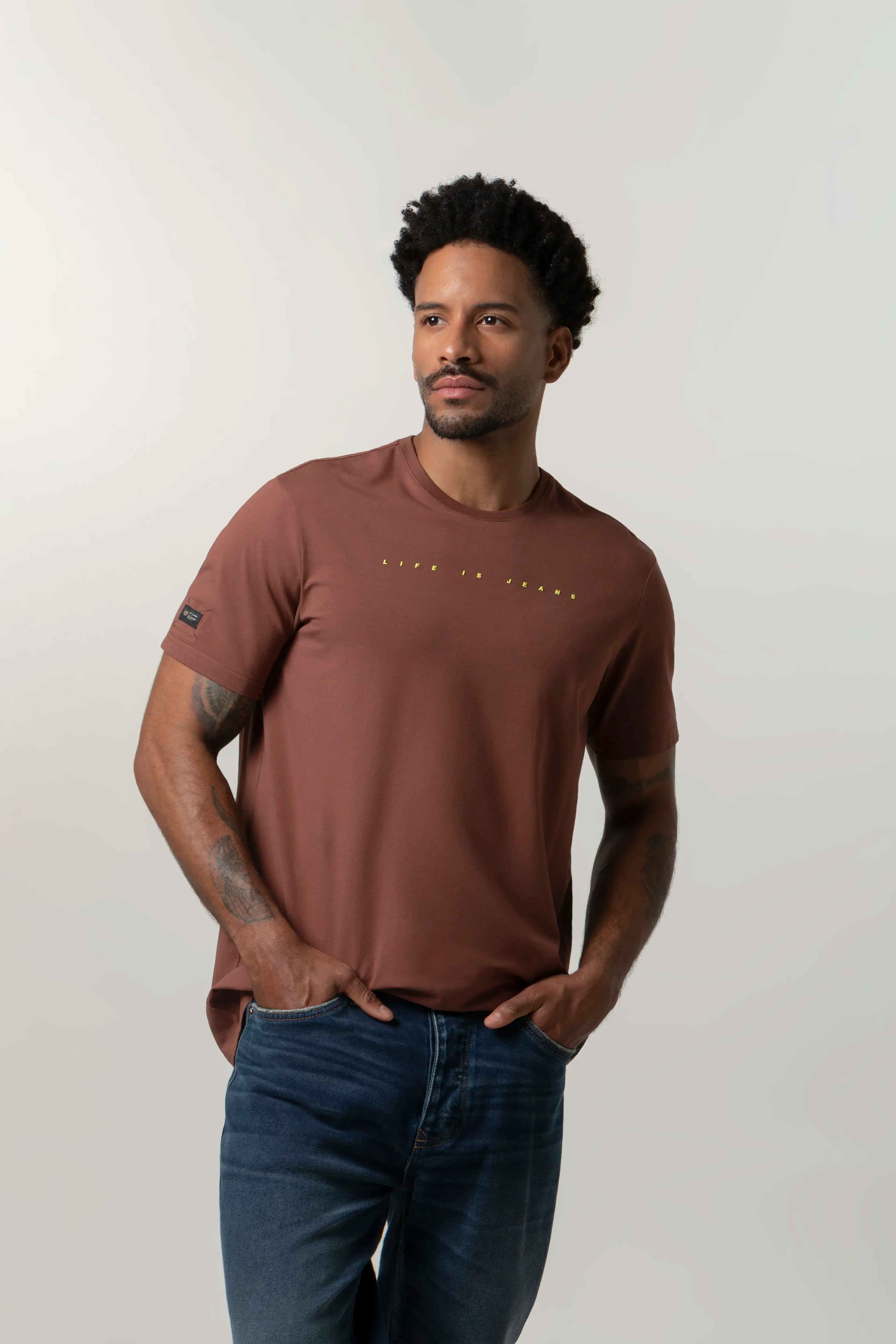 PLAYERA PREMIUM MANGA CORTA COLOR BRUNETTE