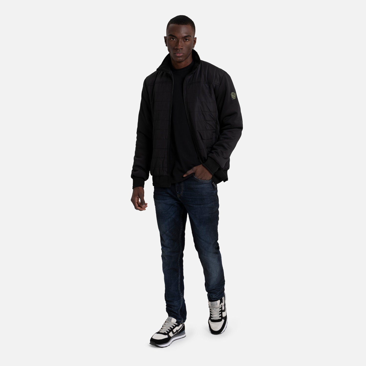 CHAMARRA ACOLCHADA COLOR NEGRO