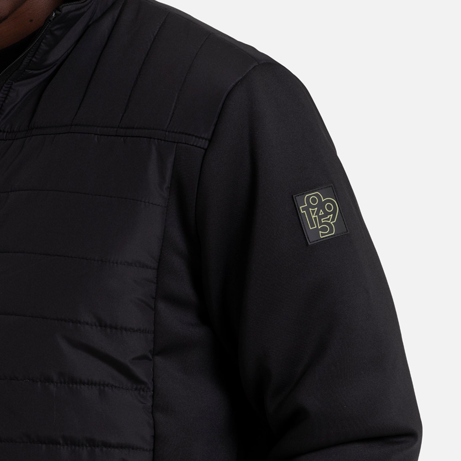 CHAMARRA ACOLCHADA COLOR NEGRO