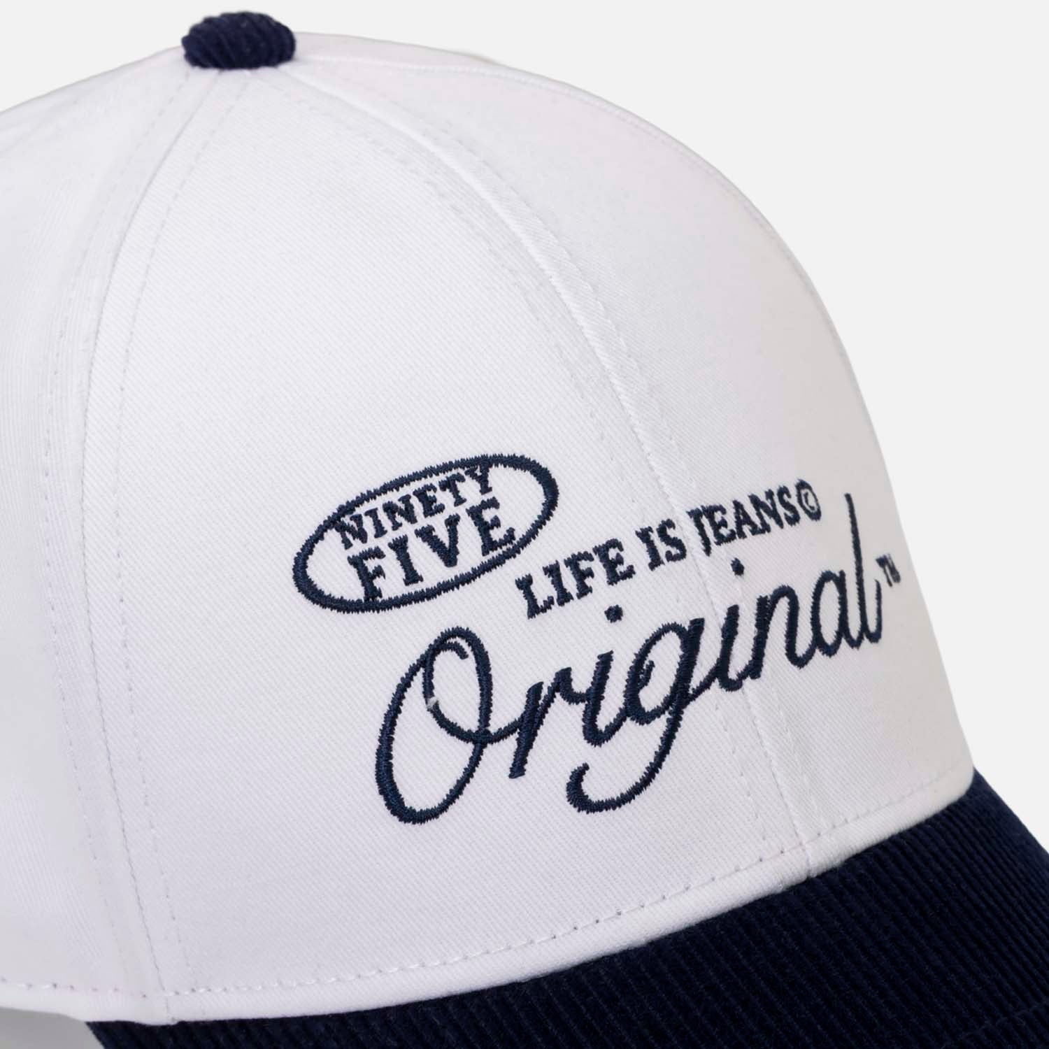 GORRA BEISBOLERA COLOR BLANCO OPTICO