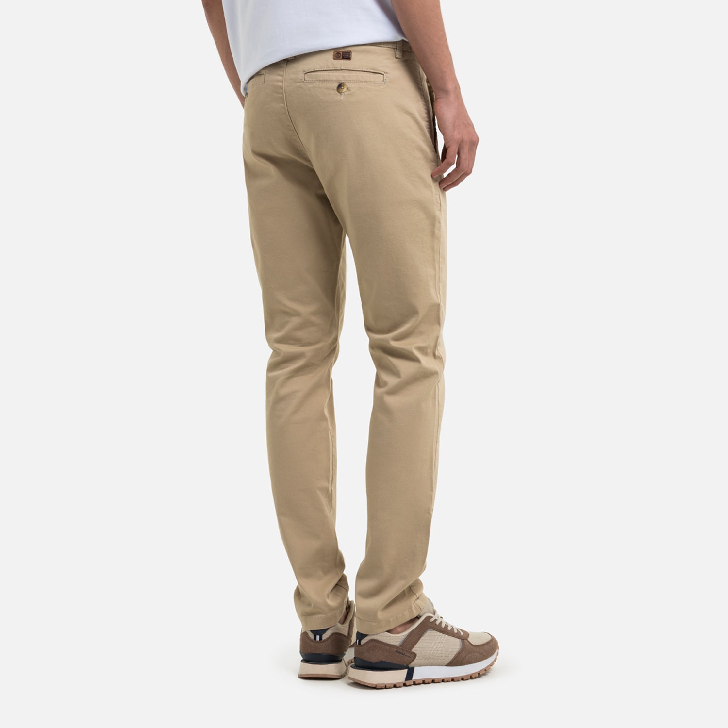 PANTALON CHINO COLOR BEIGE