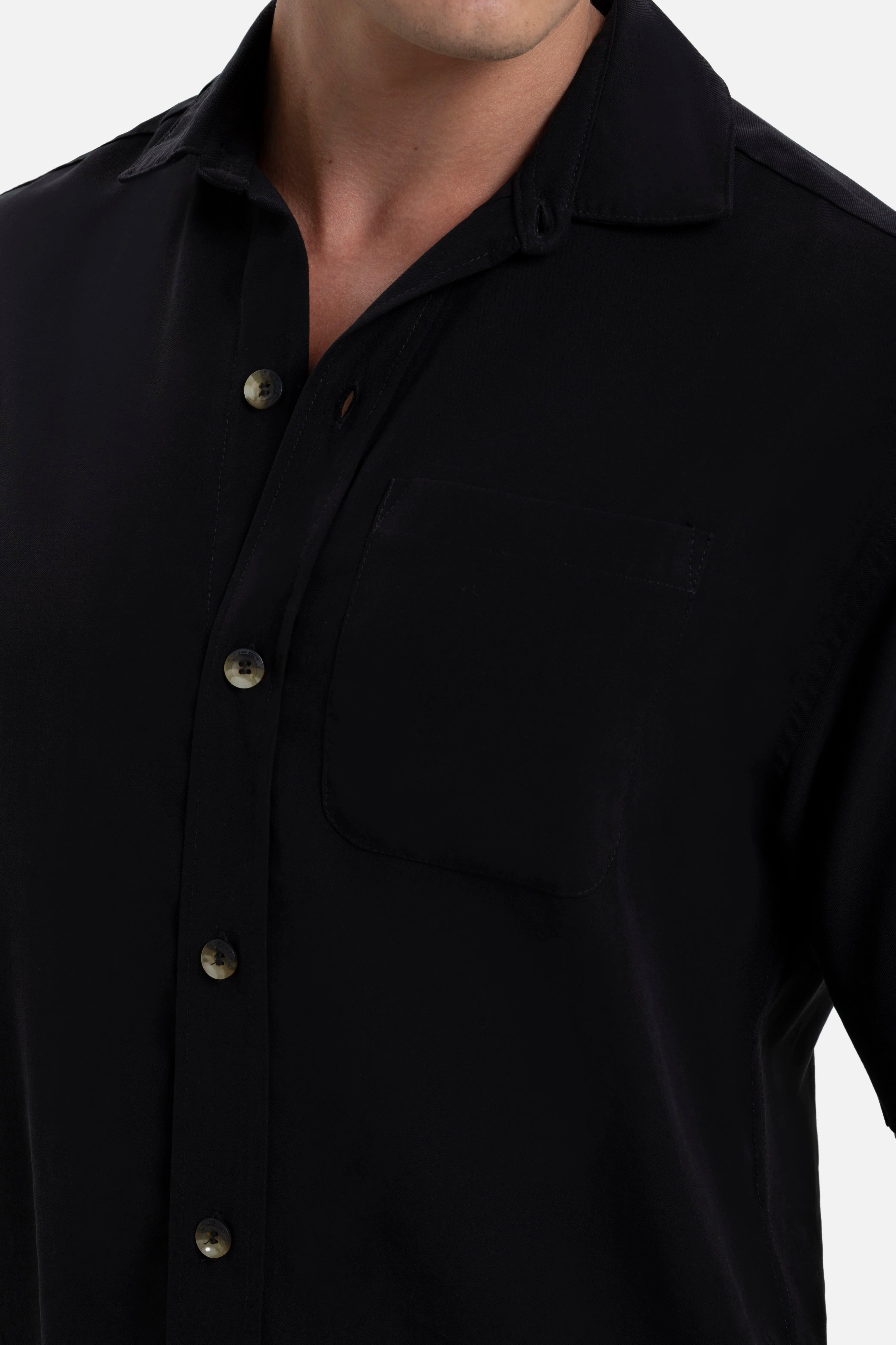 CAMISA MANGA CORTA COLOR NEGRO