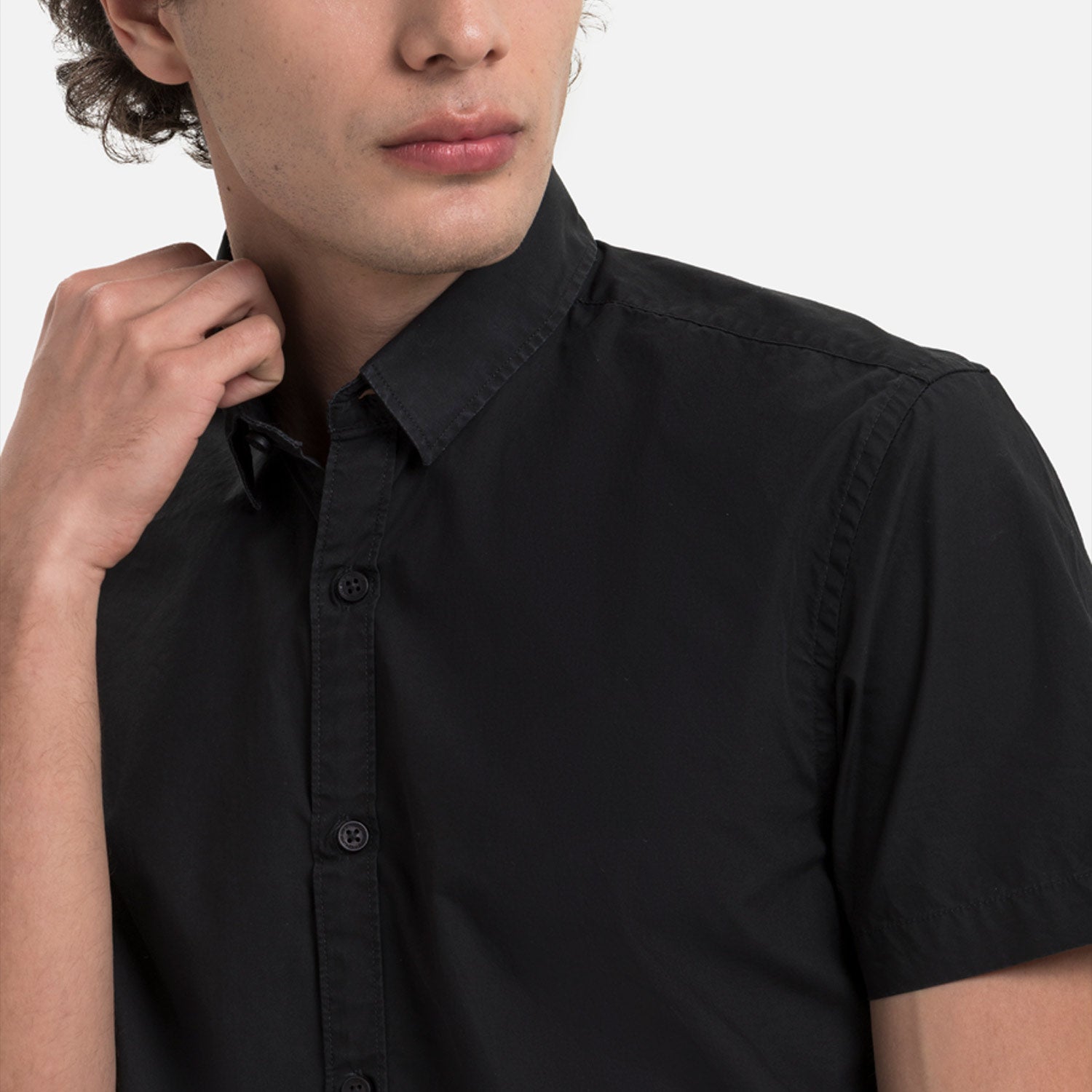 CAMISA MANGA CORTA COLOR NEGRO