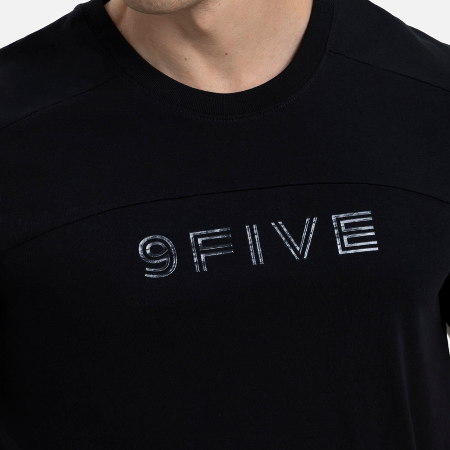 PLAYERA MANGA CORTA COLOR NEGRO