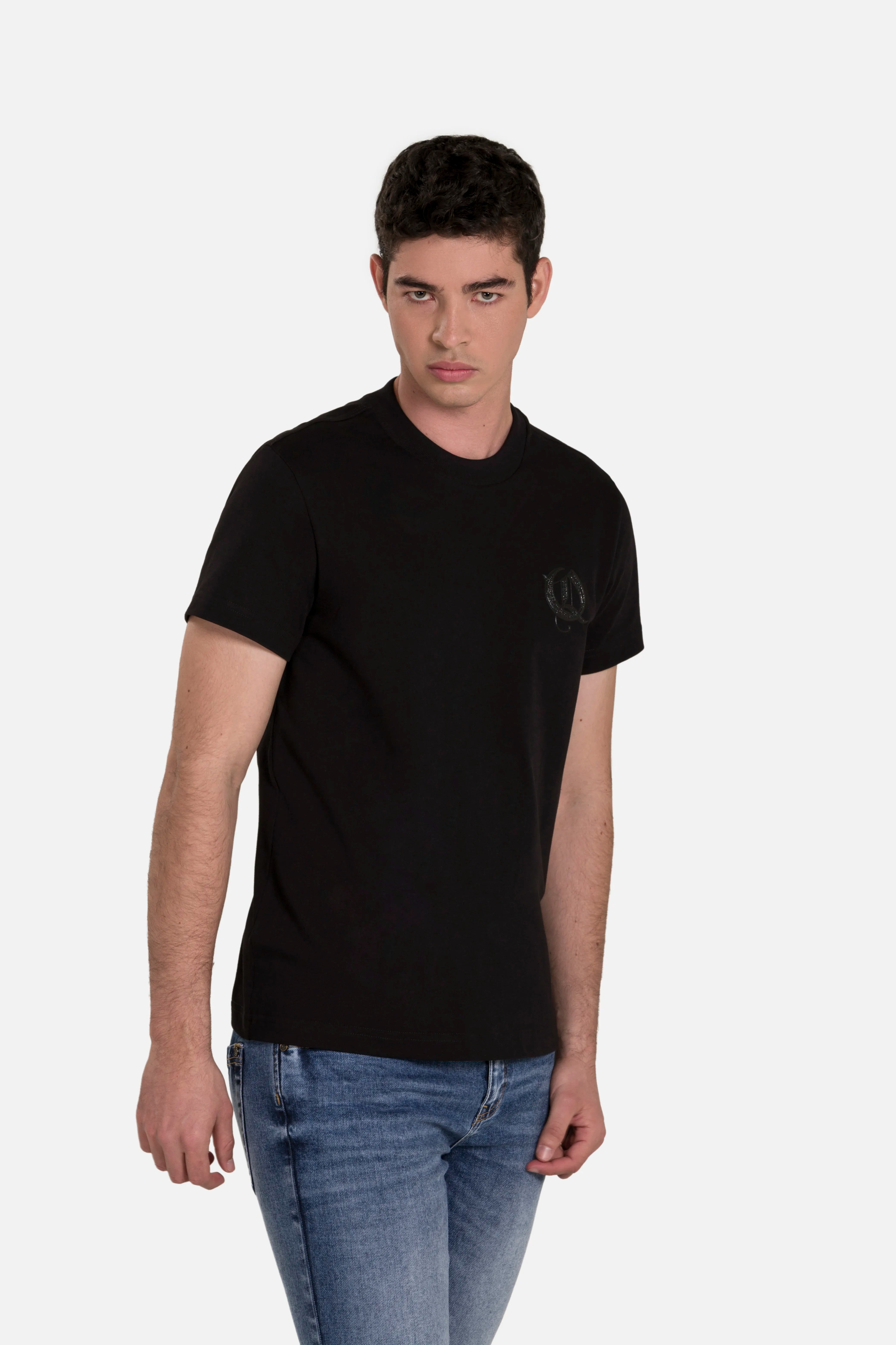 PLAYERA MANGA CORTA COLOR NEGRO