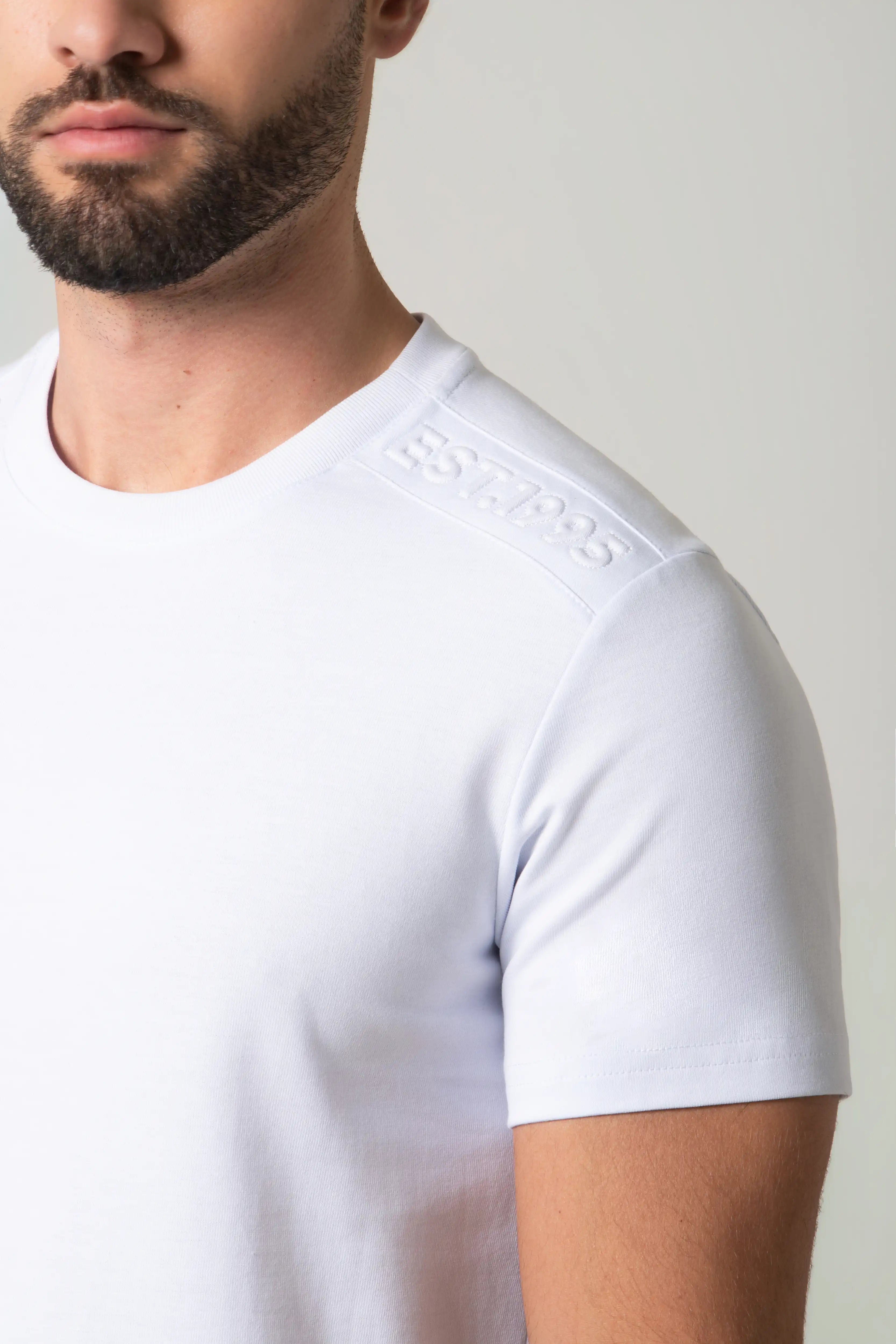 PLAYERA MANGA CORTA COLOR BLANCO OPTICO