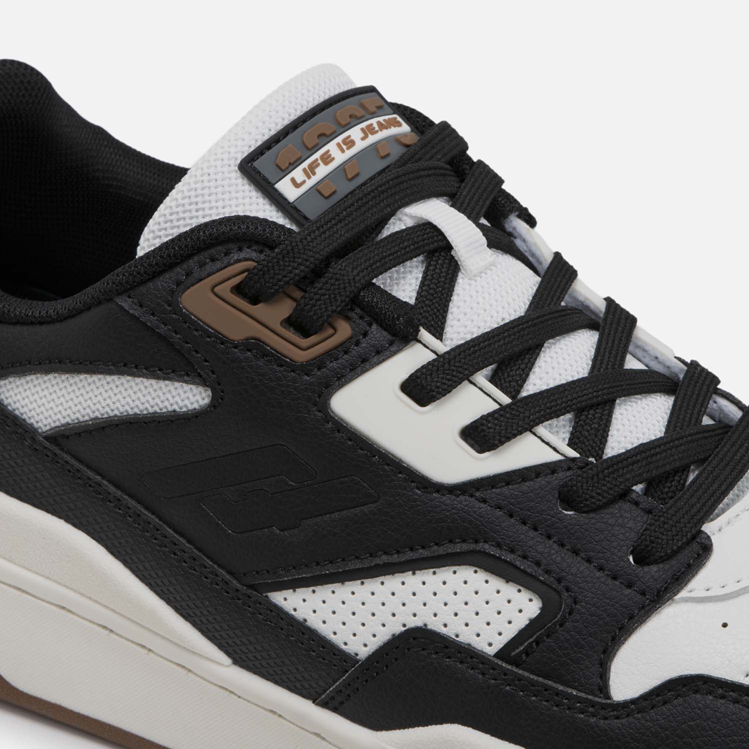 ZAPATOS CASUAL COLOR NEGRO - BLANCO